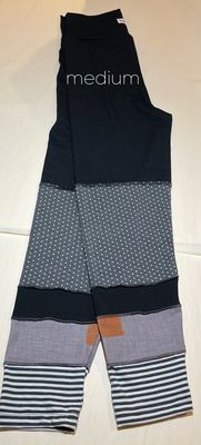 One of a Kind bamboo leggings -M